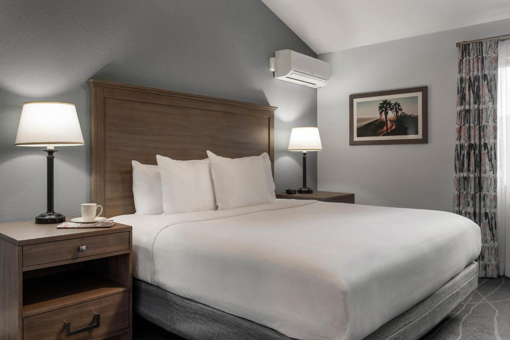 Club Wyndham Dolphin'S Cove Hotel Anaheim Ngoại thất bức ảnh